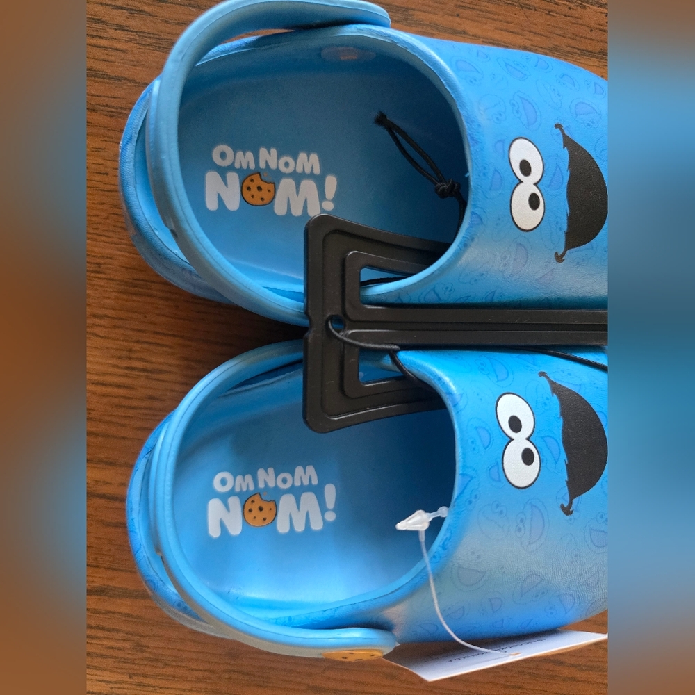 NWT Sesame Street Baby Comfort Clog Sandals Size 6 - Picture 2 of 6